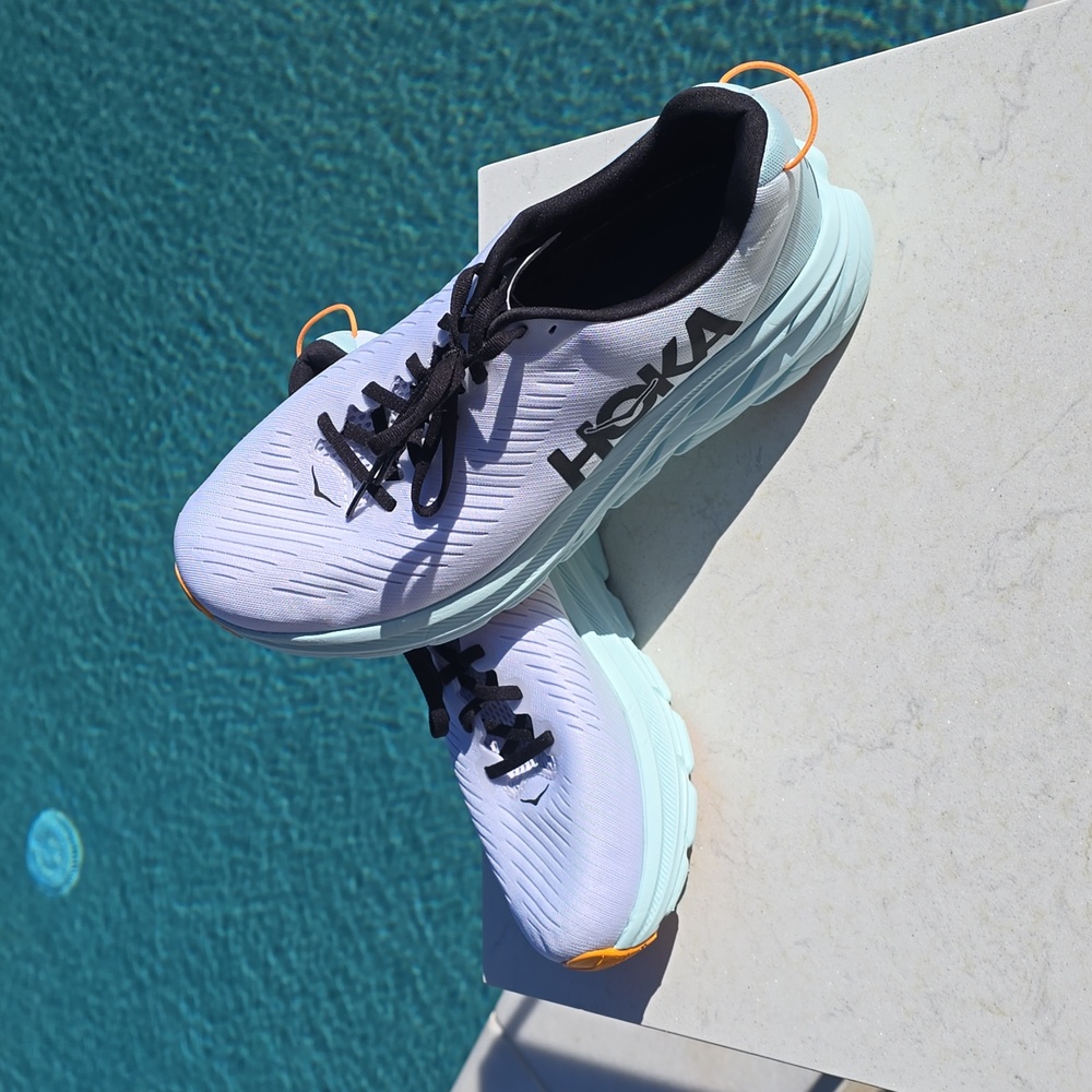 Hoka Rincon 3. White Blue Glass